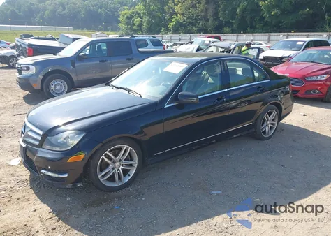 2012 Mercedes-Benz C 300 Luxury 4Matic/Sport 4Matic from USA, damaged, VIN WDDGF8BB8CR200253